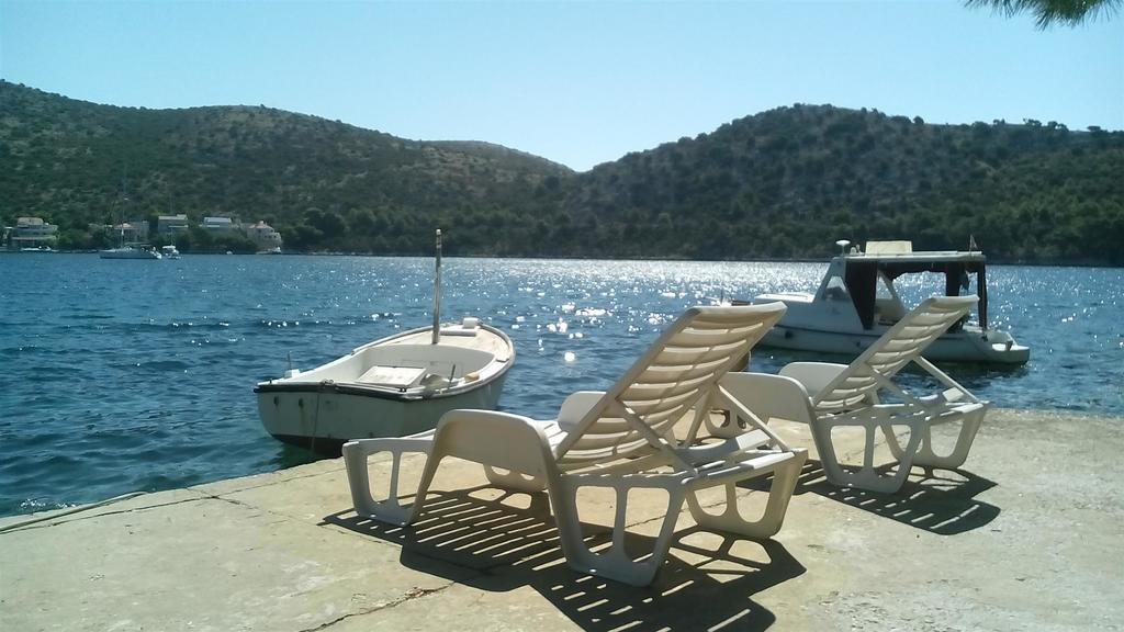 Villa House Andrea à Lastovo Extérieur photo